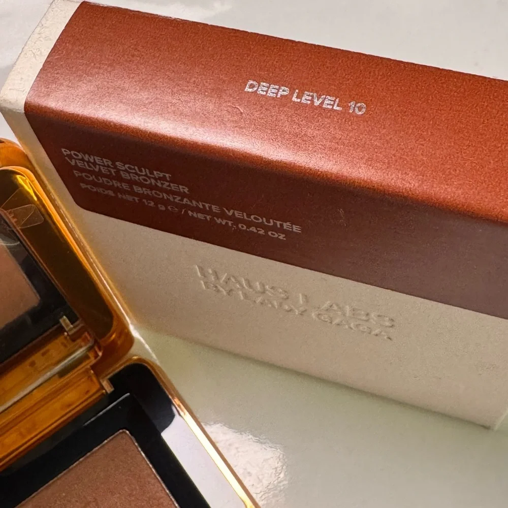 Haus Labs By Lady Gaga Power Sculpt Velvet Bronzer - Deep Level 10